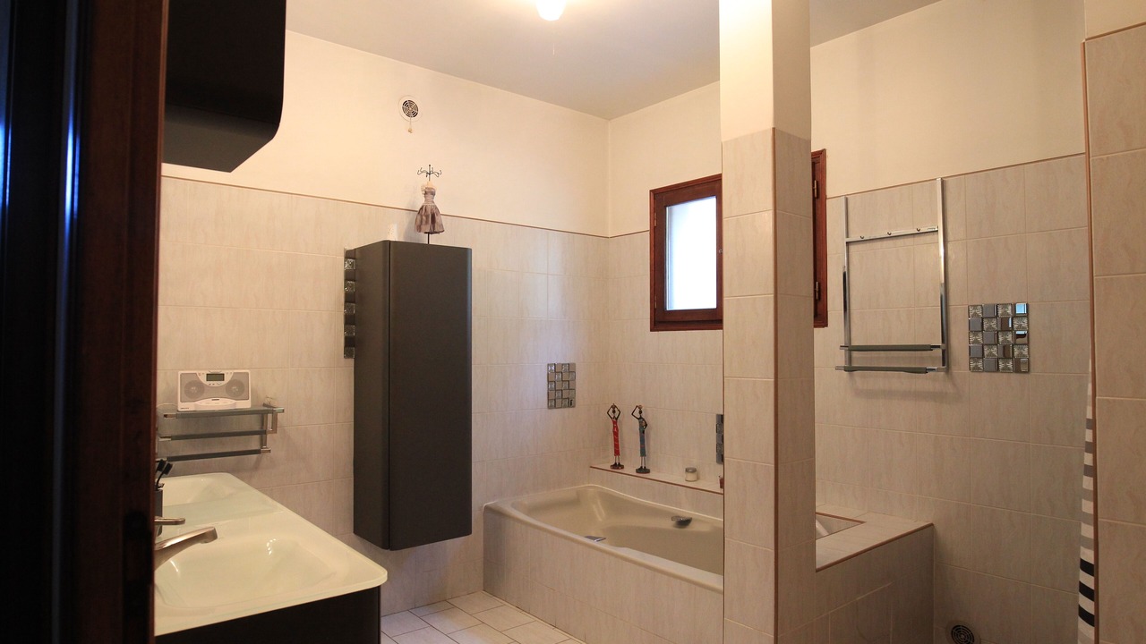 Photo of Bathroom in Vergeze