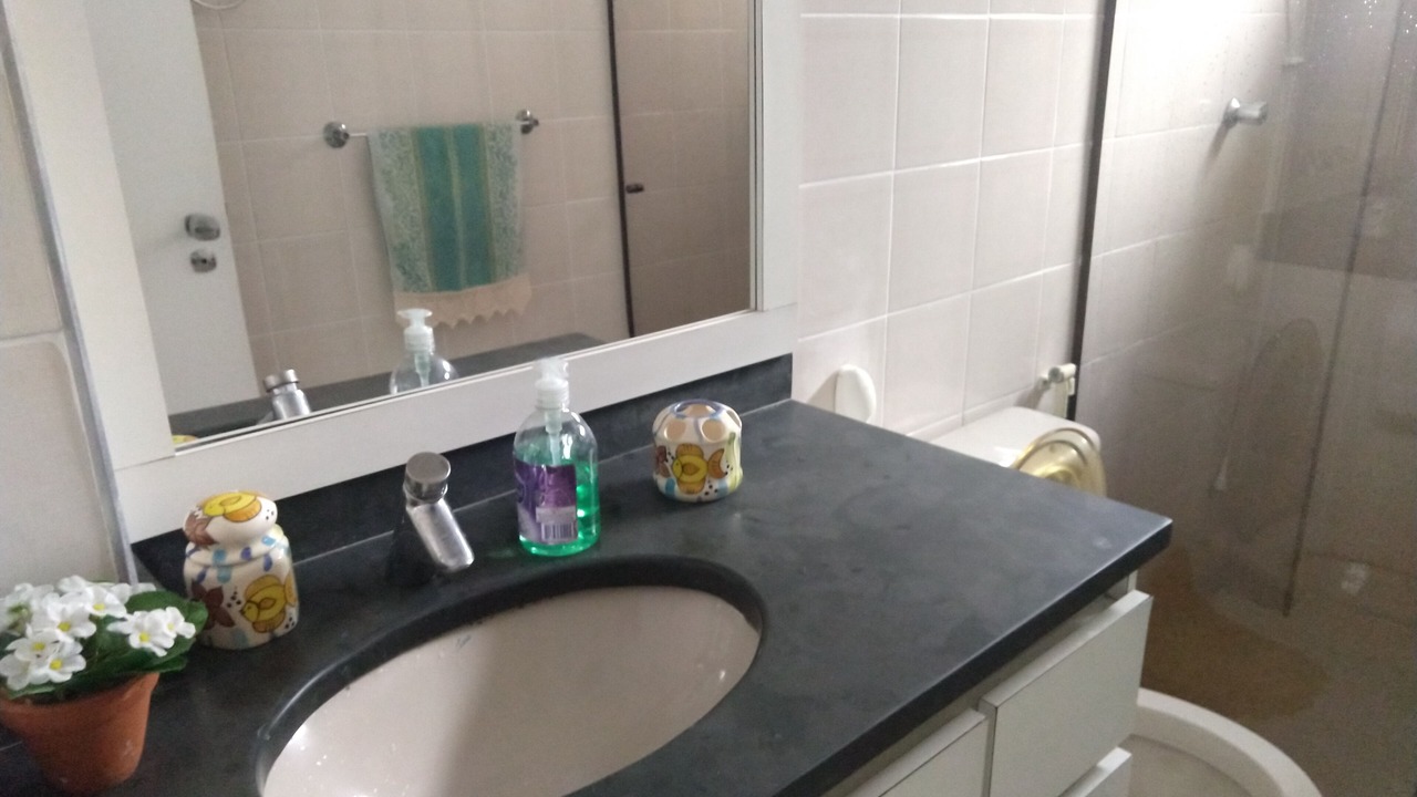Photo of Bathroom in Tombo