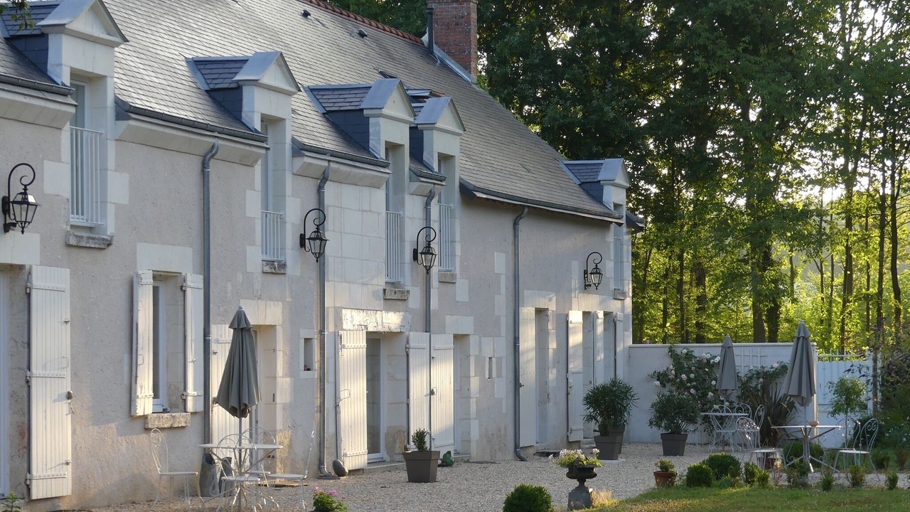 Photo of Others in Fougeres-sur-Bievre