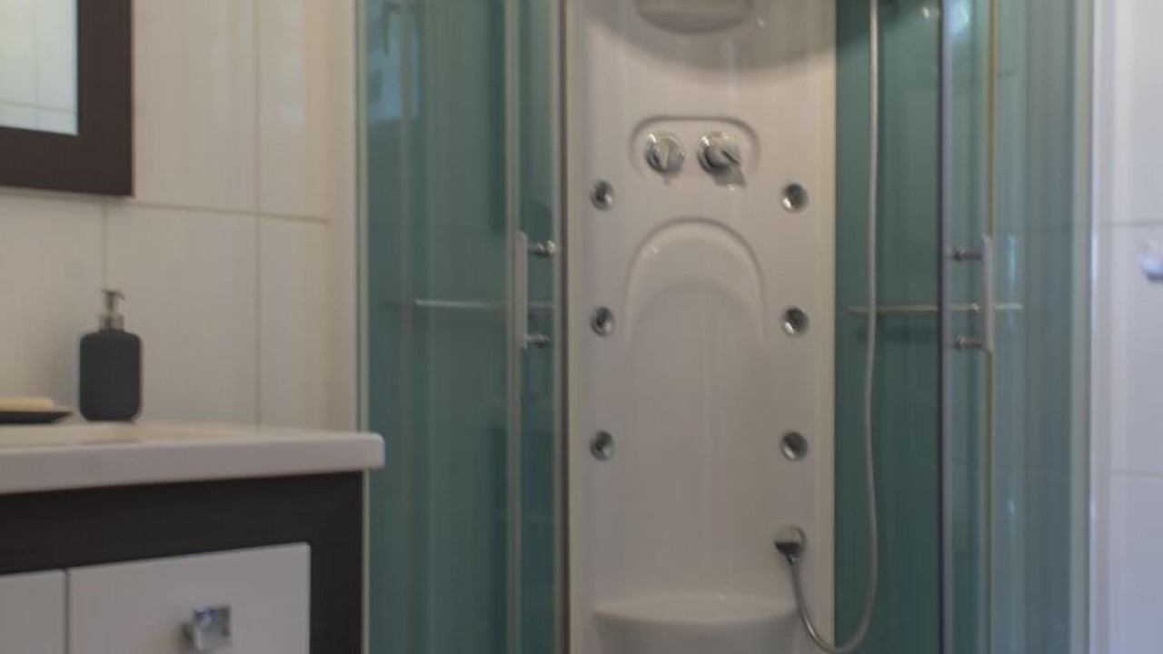 Photo of Bathroom in Saint-Martin-de-Crau