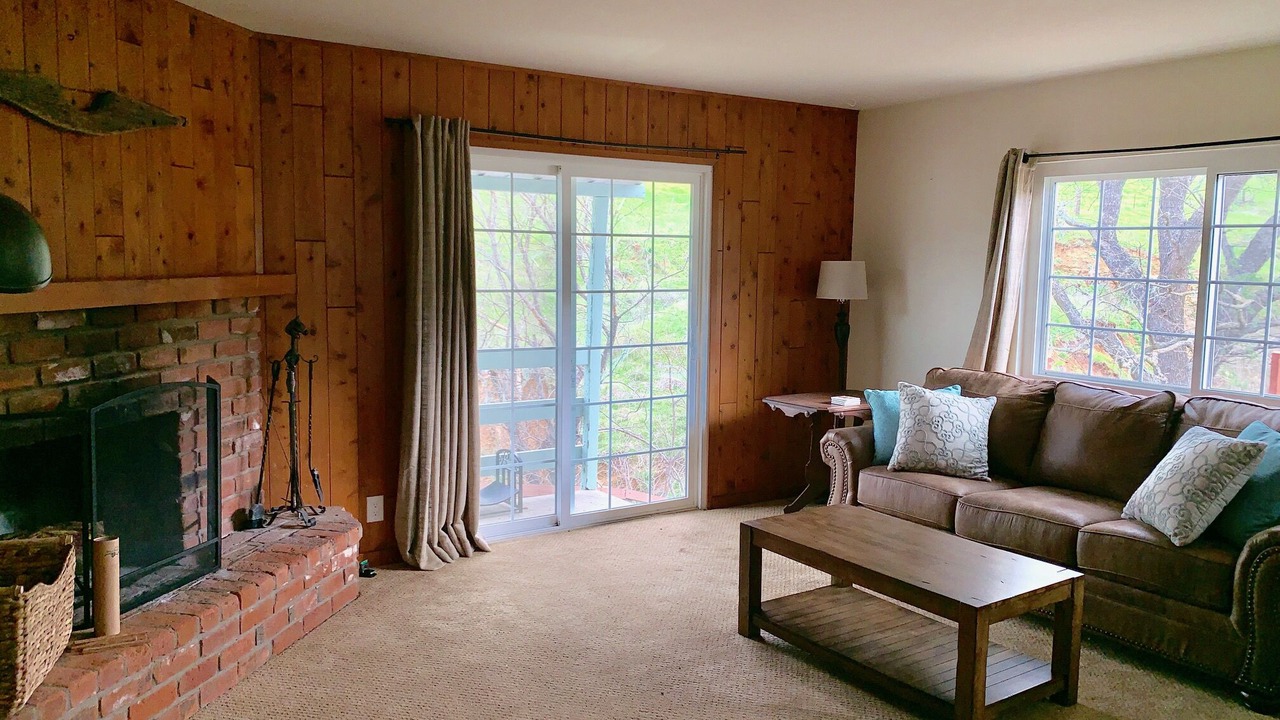Photo of Livingroom in Santa Barbara County