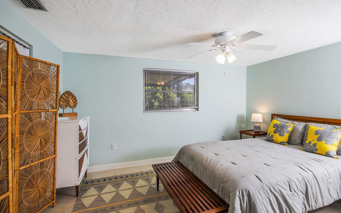 Photo of Bedroom in Gulf Gate Estates