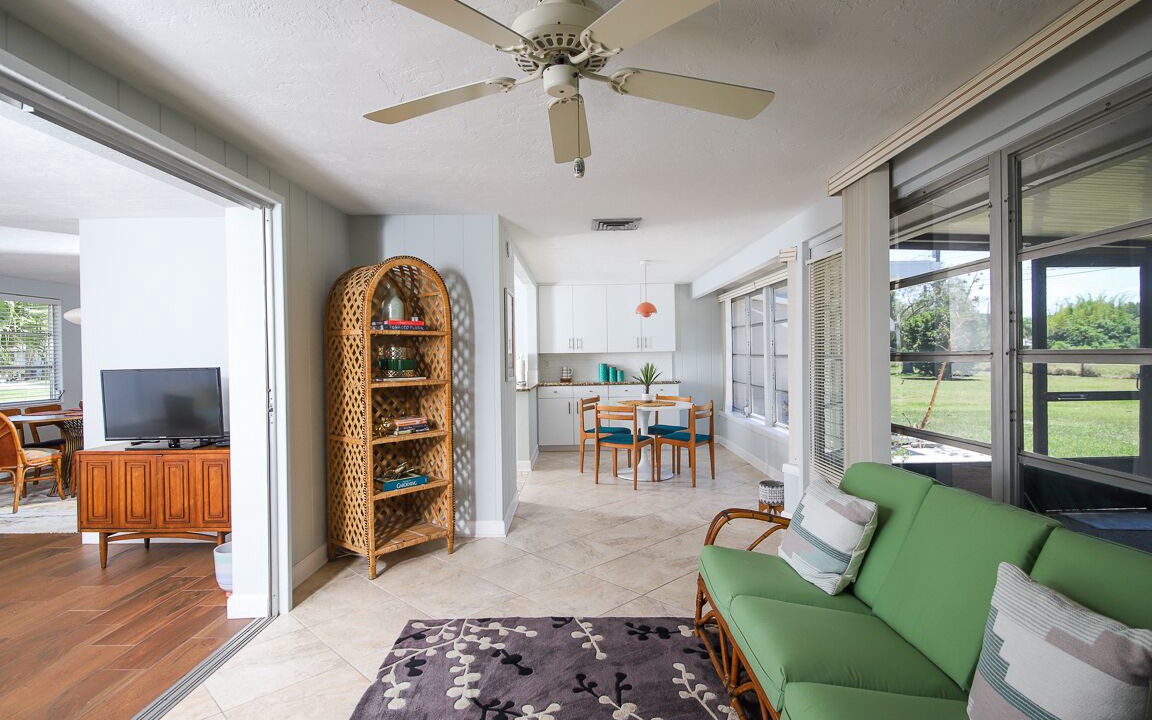 Photo of Livingroom in Gulf Gate Estates