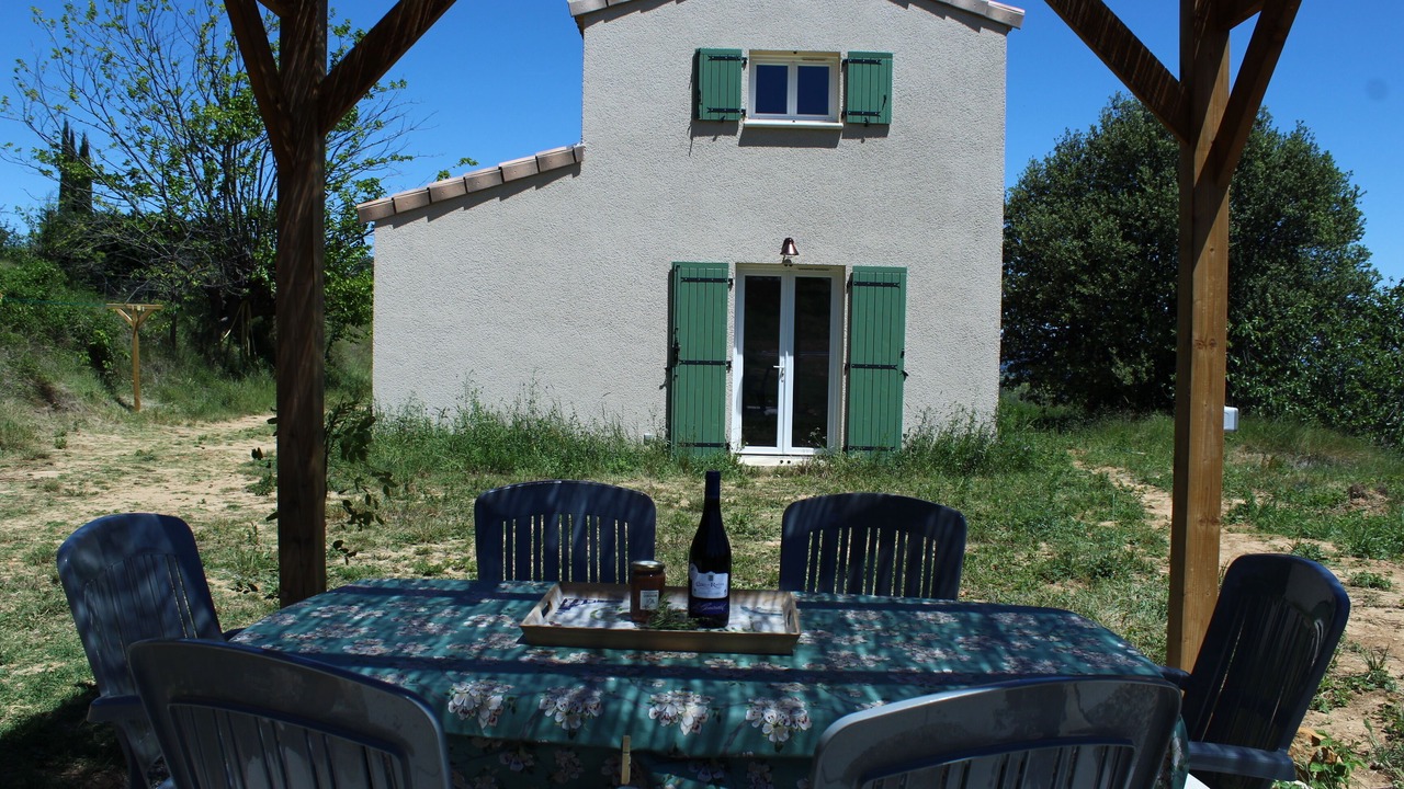 Photo of Outdoor in Saint-Julien-de-Peyrolas