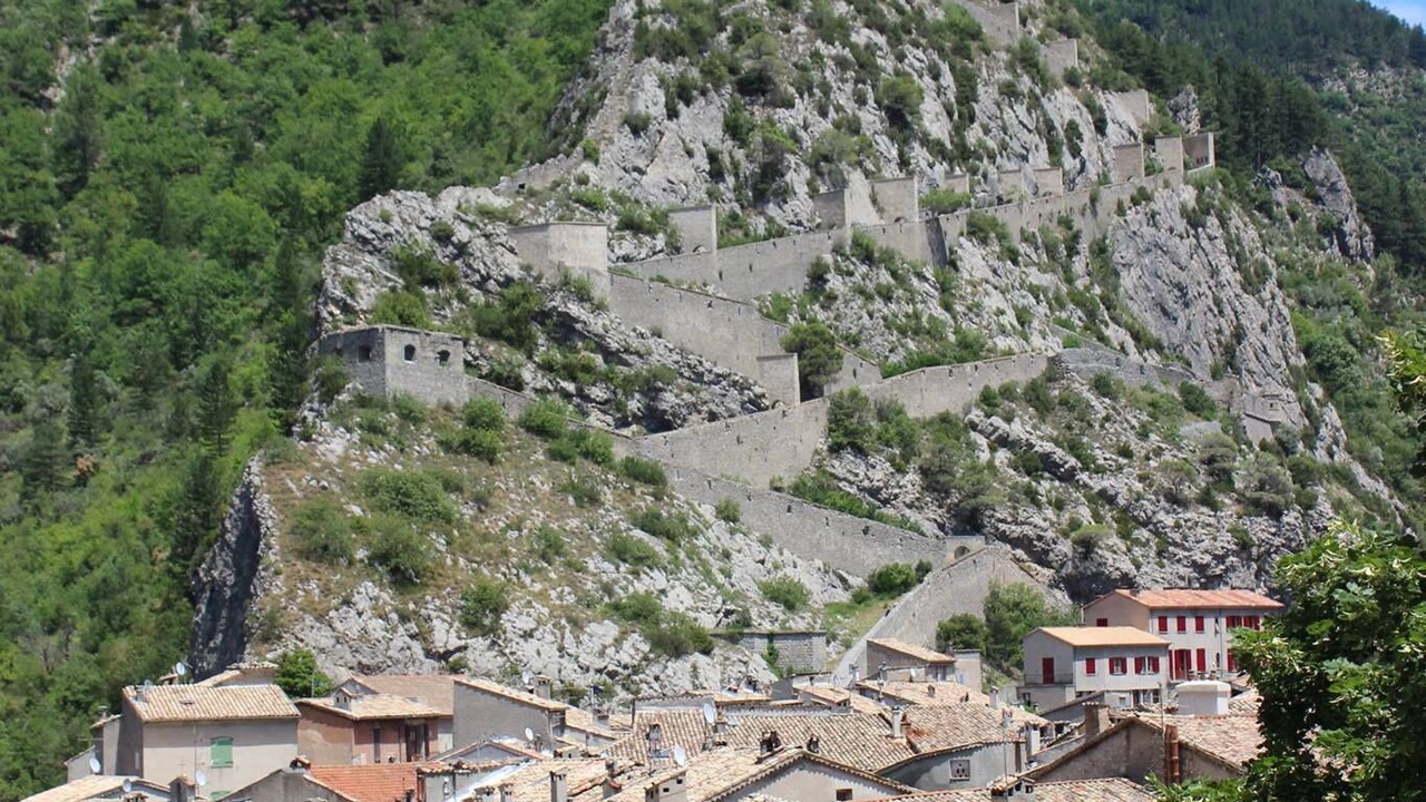 Photo of Others in Entrevaux