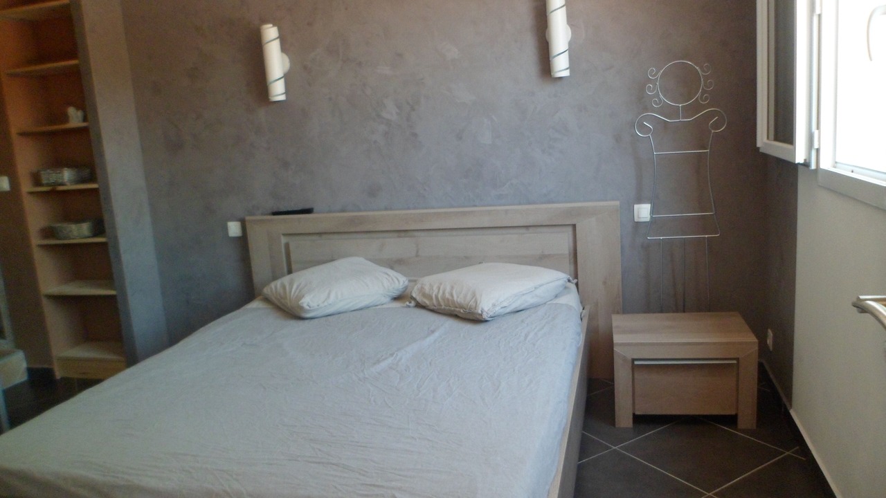 Photo of Bedroom in Thuir