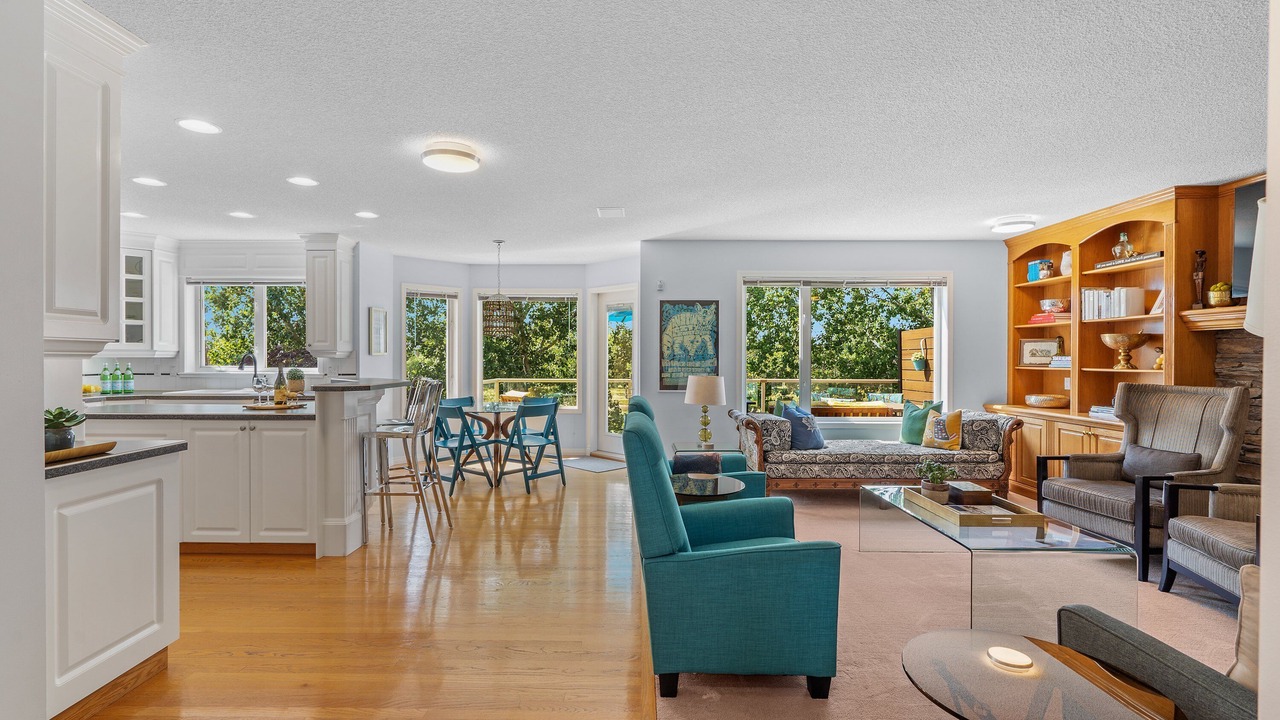 Photo of Livingroom in Southeast Calgary