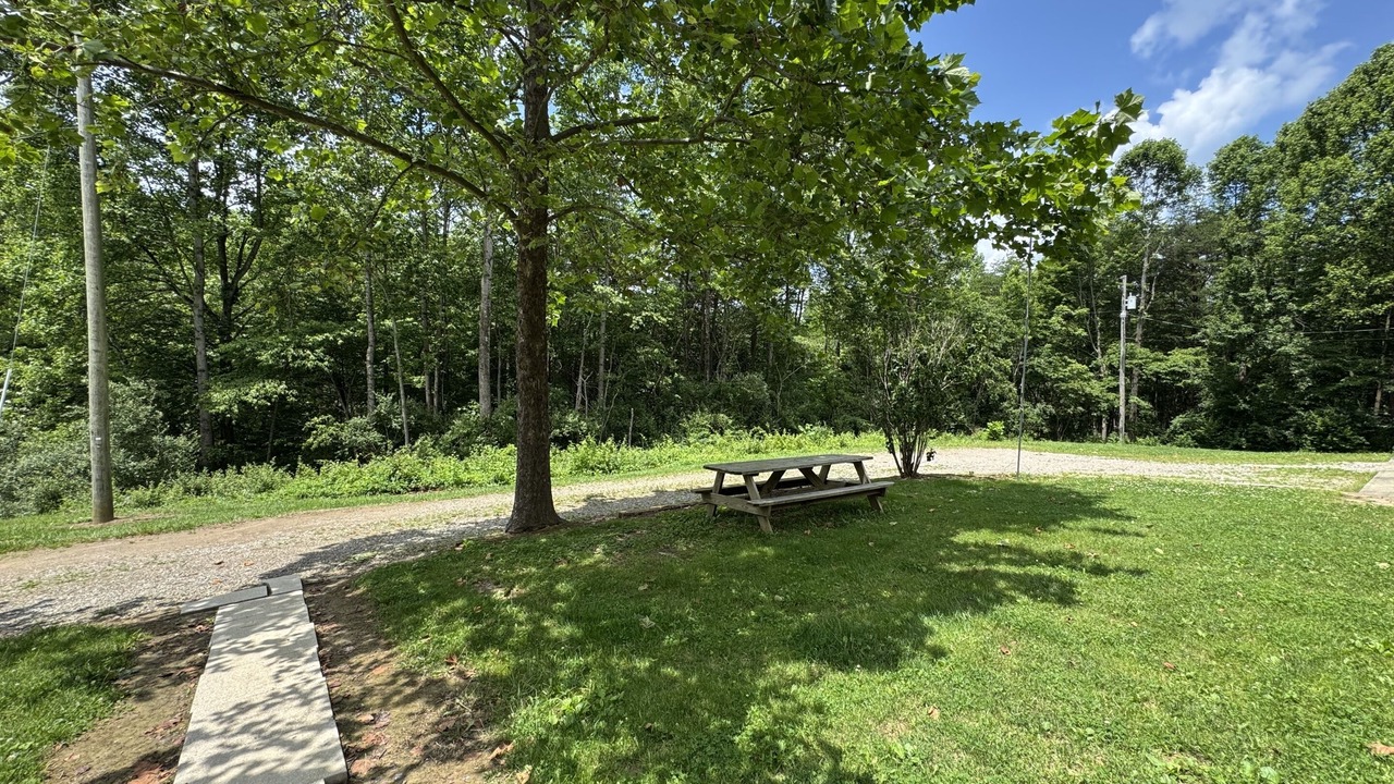 Photo of Outdoor in Nelsonville
