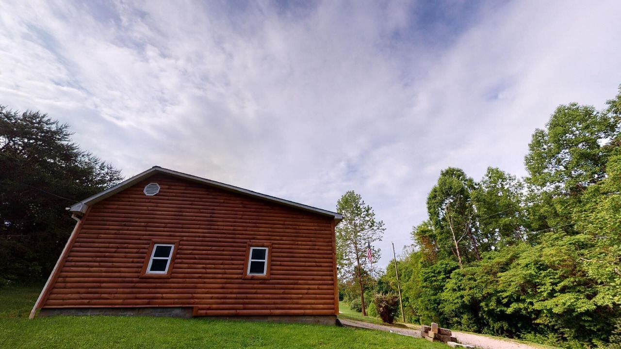 Photo of Outdoor in Nelsonville