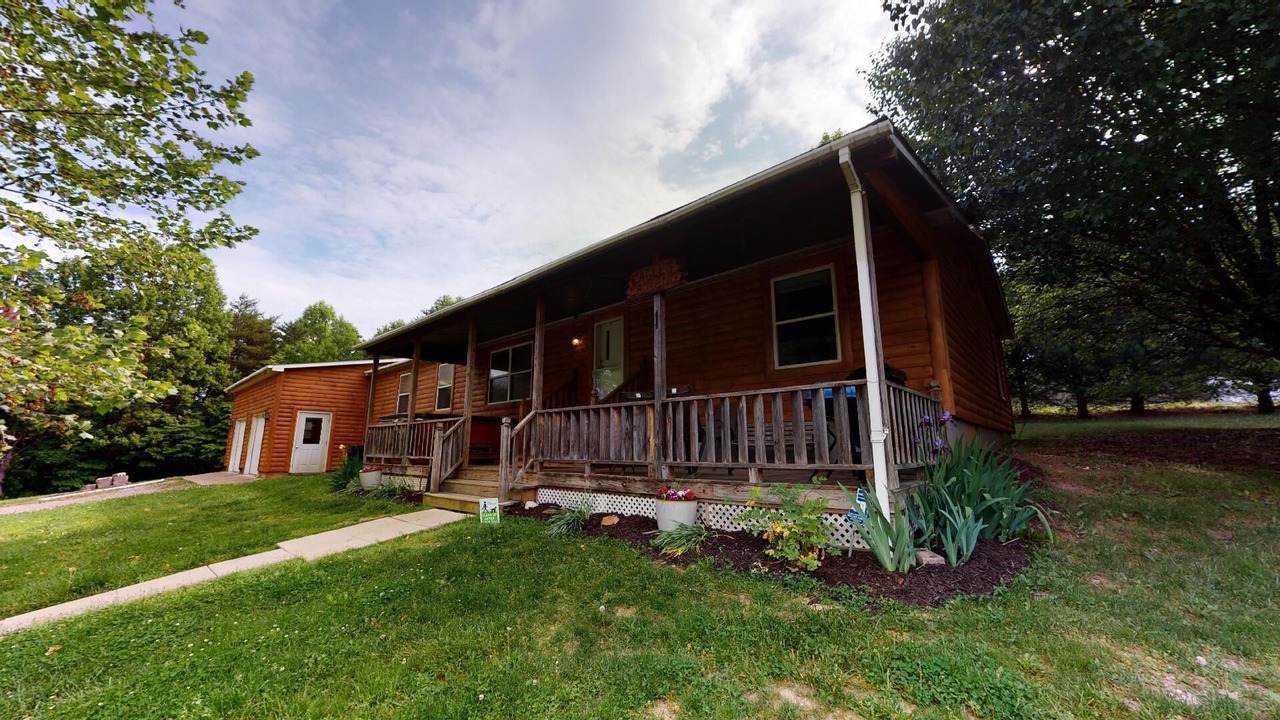 Photo of Outdoor in Nelsonville