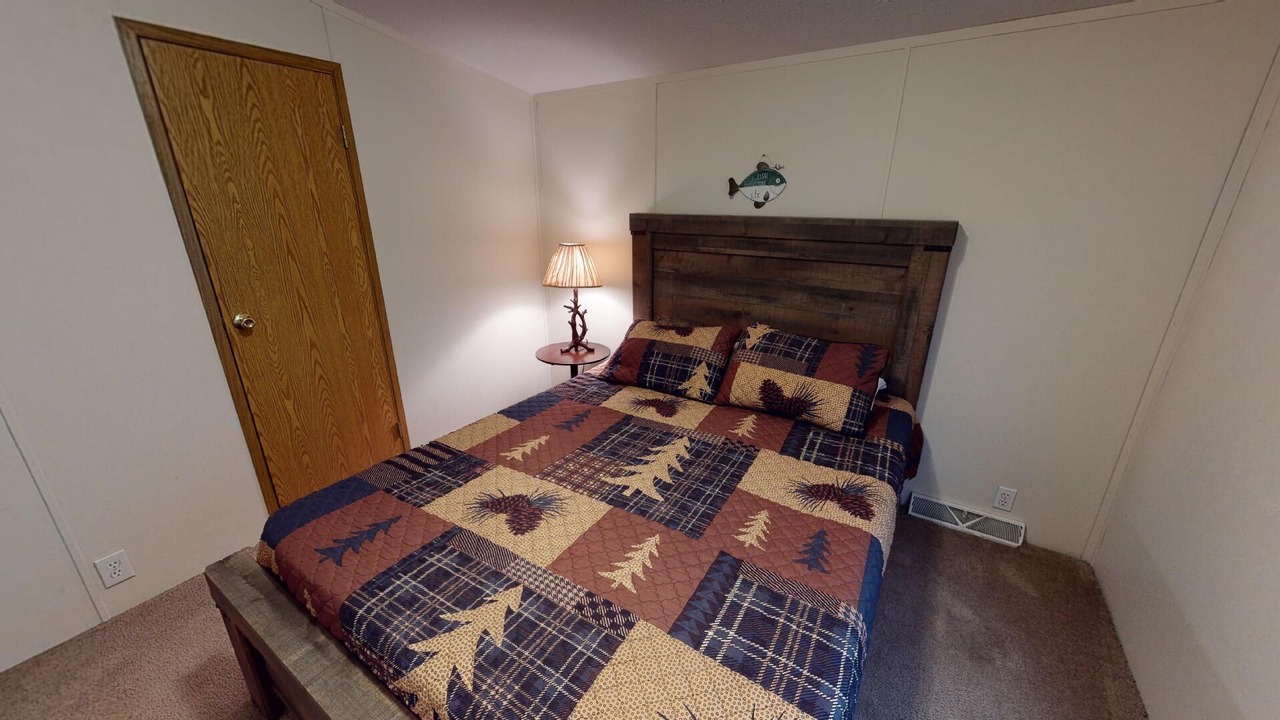 Photo of Bedroom in Nelsonville