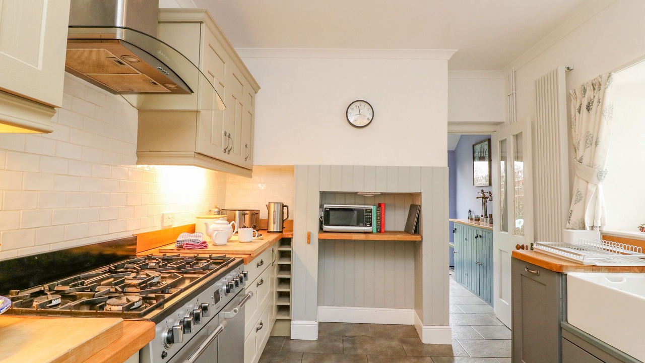 Photo of Kitchen in West Bay
