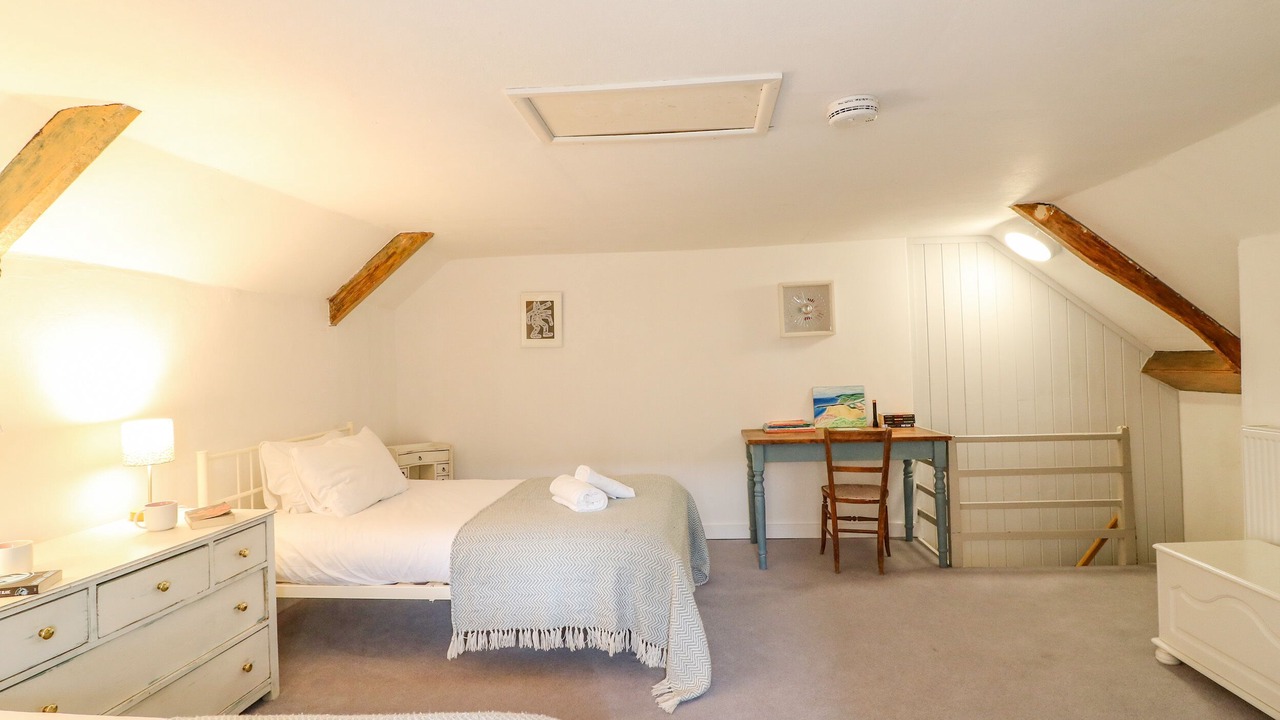 Photo of Bedroom in West Bay