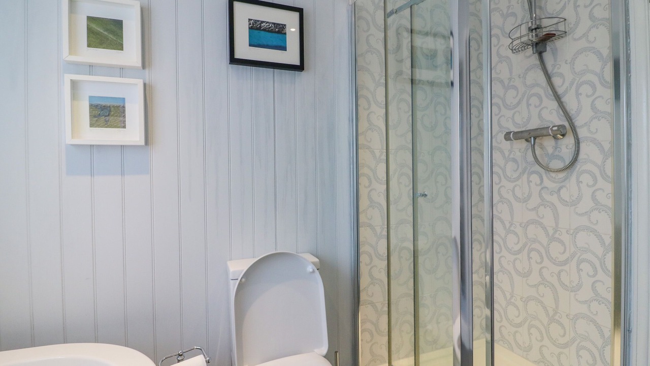 Photo of Bathroom in West Bay
