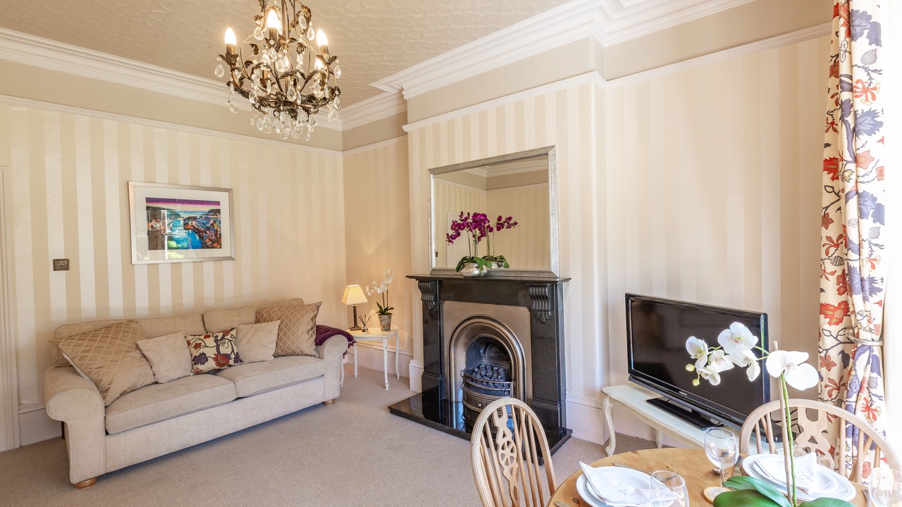 Photo of Livingroom in Harrogate City Centre