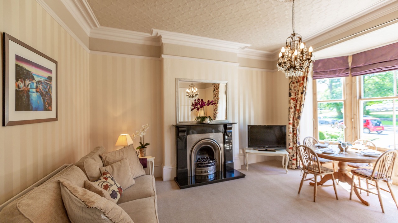 Photo of Livingroom in Harrogate City Centre