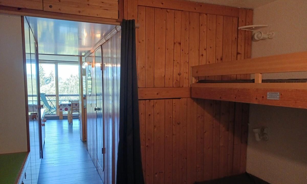 Photo of Bedroom in Arc-1800
