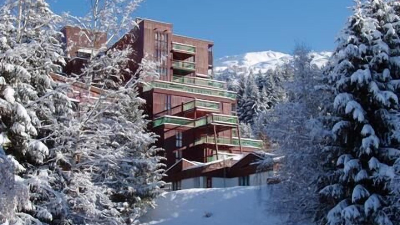Photo of Outdoor in Arc-1800
