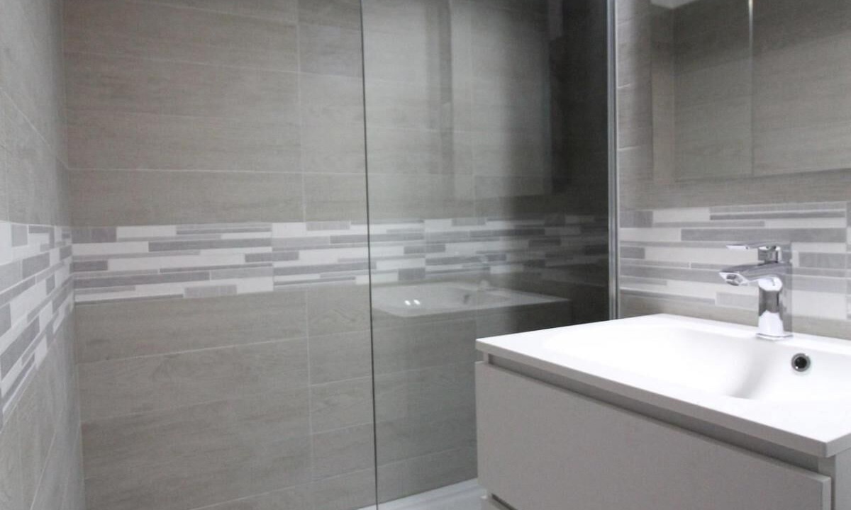 Photo of Bathroom in Lanslevillard