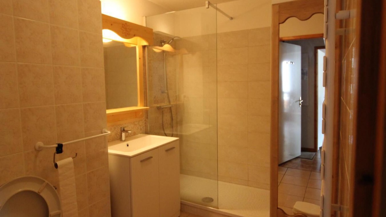 Photo of Bathroom in Lanslevillard