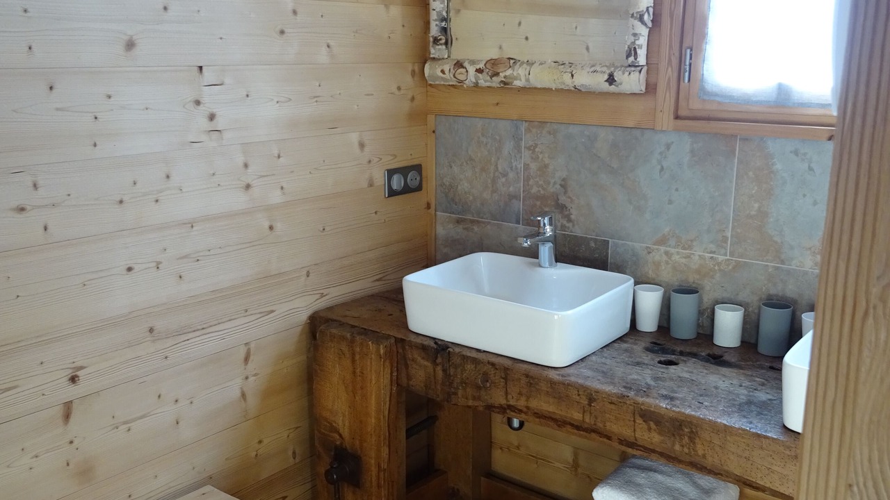 Photo of Bathroom in Manigod