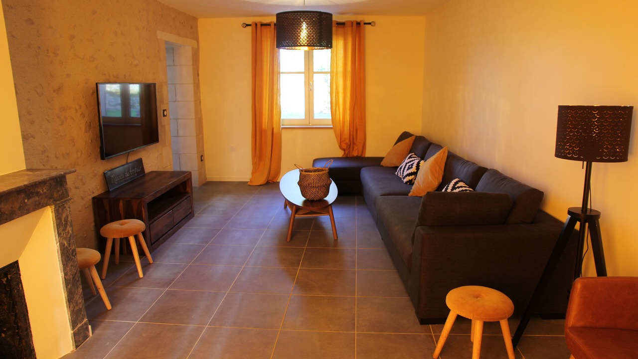 Photo of Livingroom in Cheille