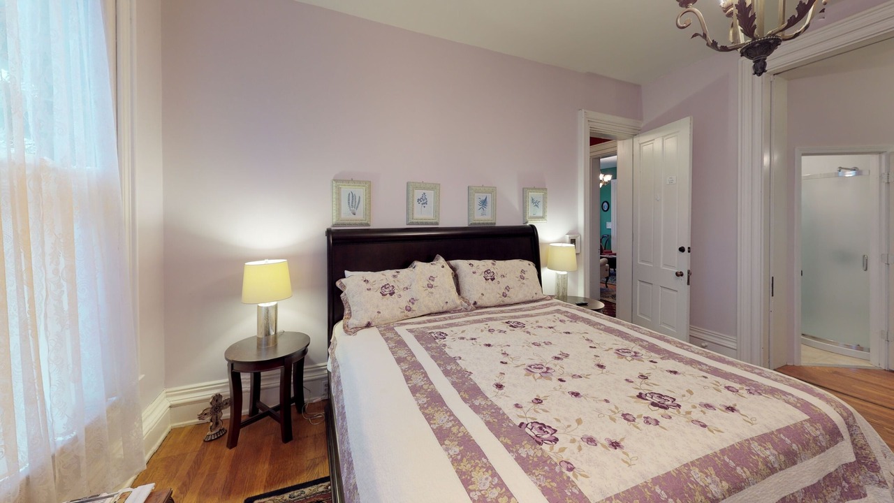 Photo of Bedroom in Nelsonville