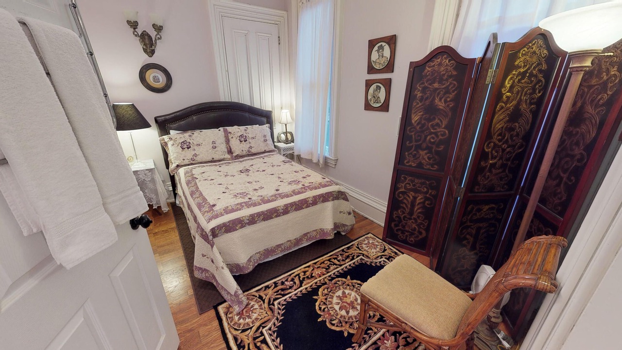 Photo of Bedroom in Nelsonville