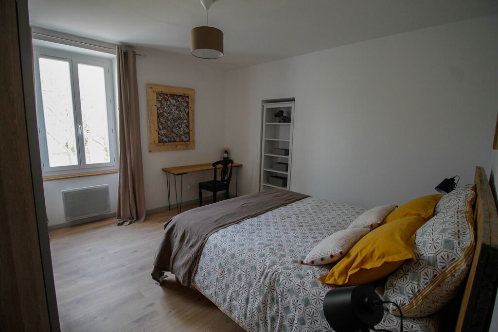 Photo of Bedroom in Saint-Etienne-du-Gres
