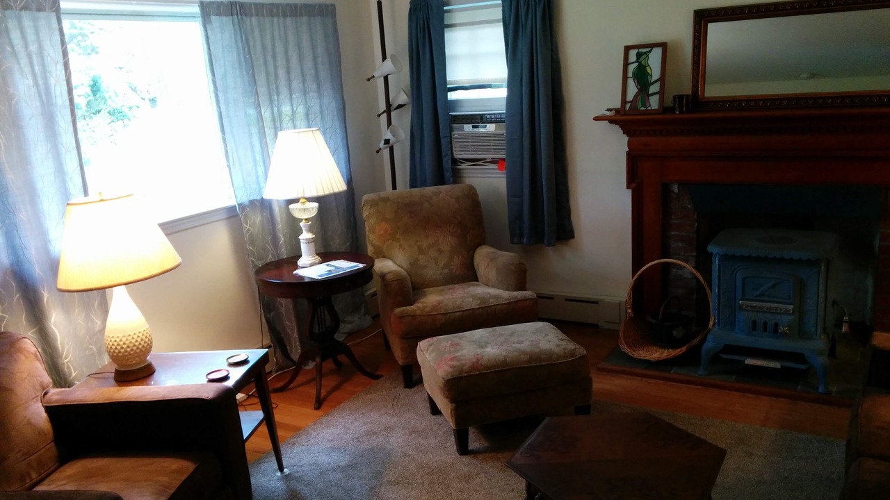 Photo of Livingroom in Southold