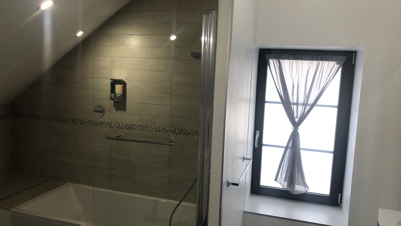 Photo of Bathroom in Ury
