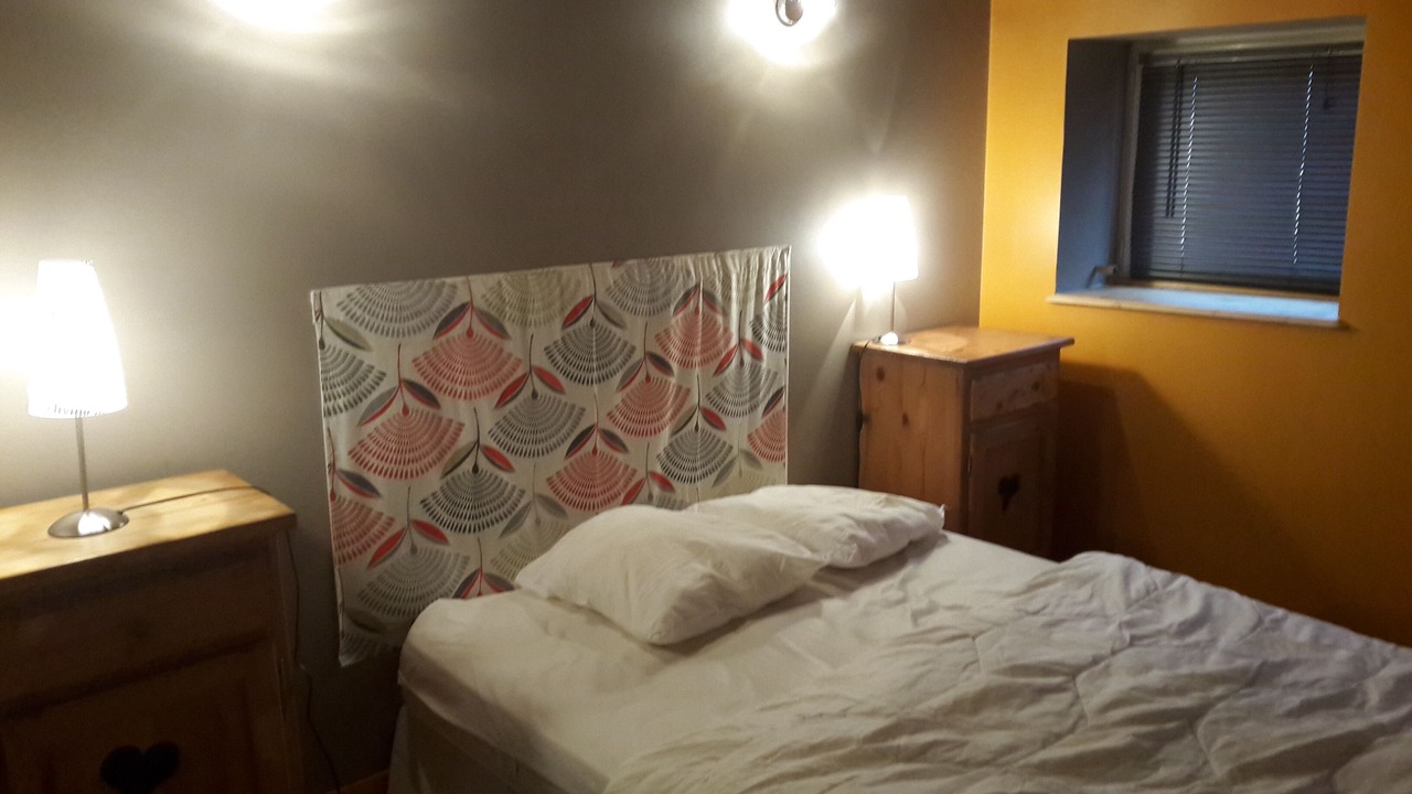 Photo of Bedroom in Matour