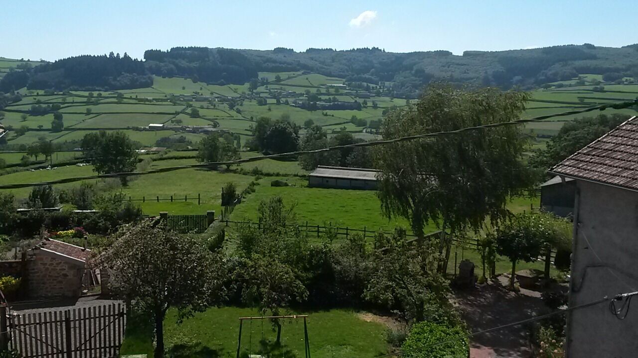 Photo of Outdoor in Matour