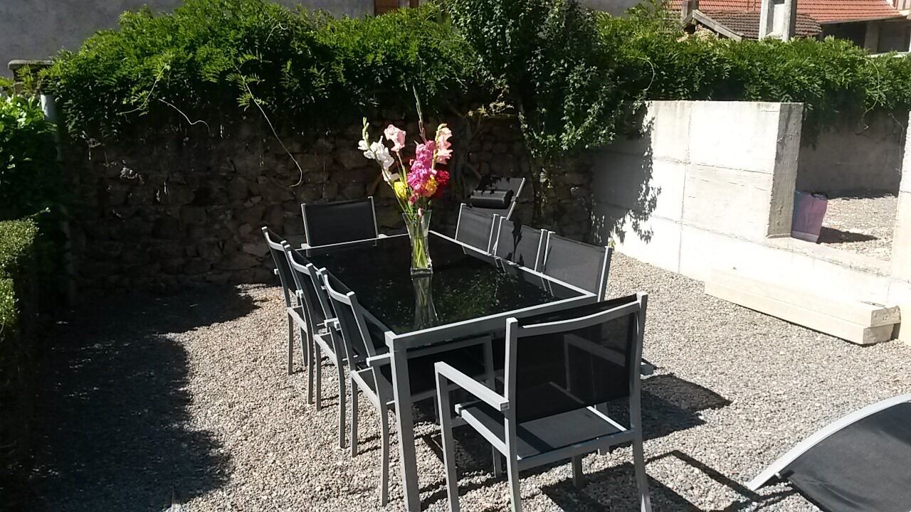 Photo of Outdoor in Matour