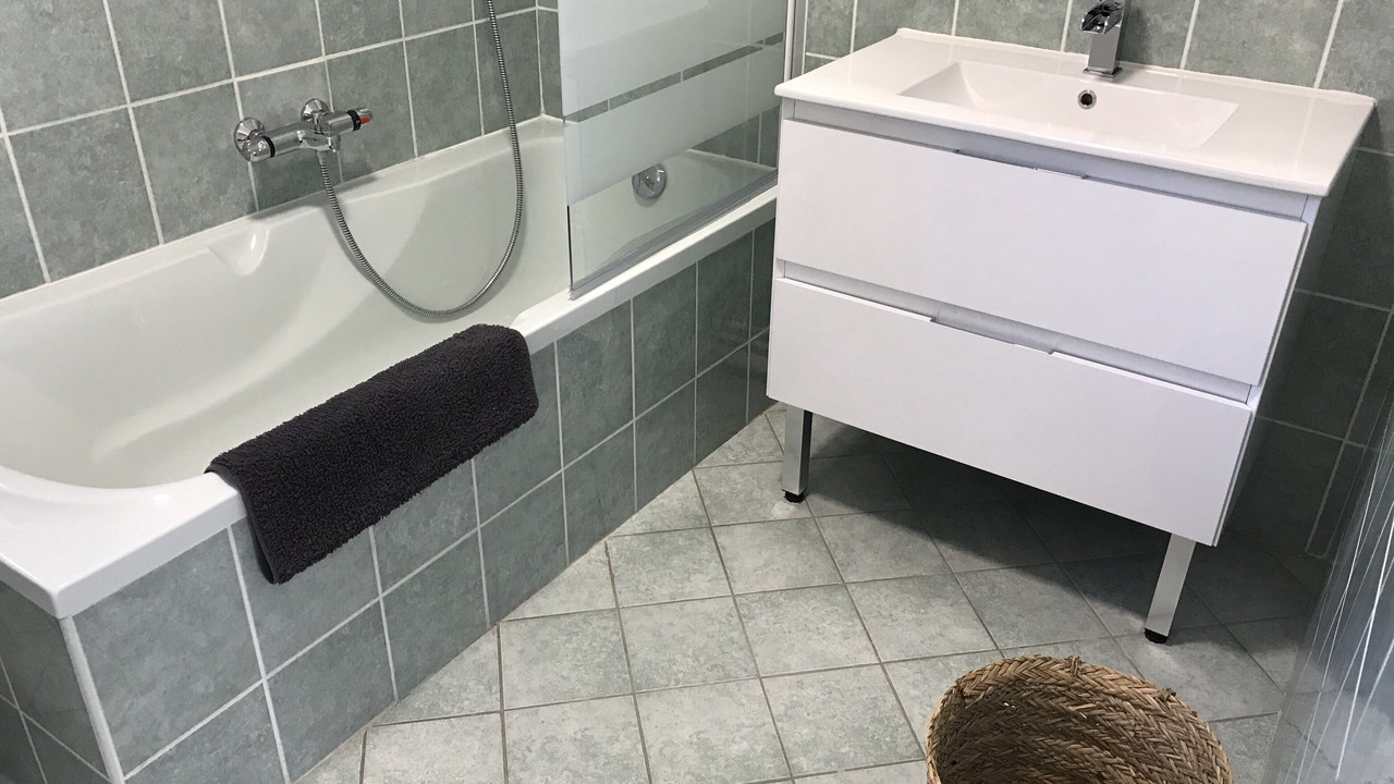 Photo of Bathroom in Carentan