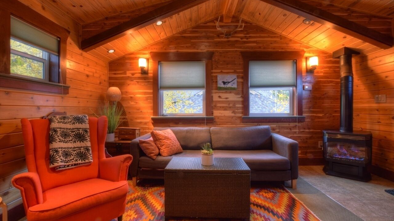 Photo of Livingroom in University District