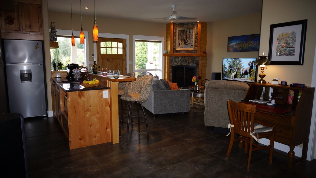 Photo of Kitchen in Okanagan-Similkameen