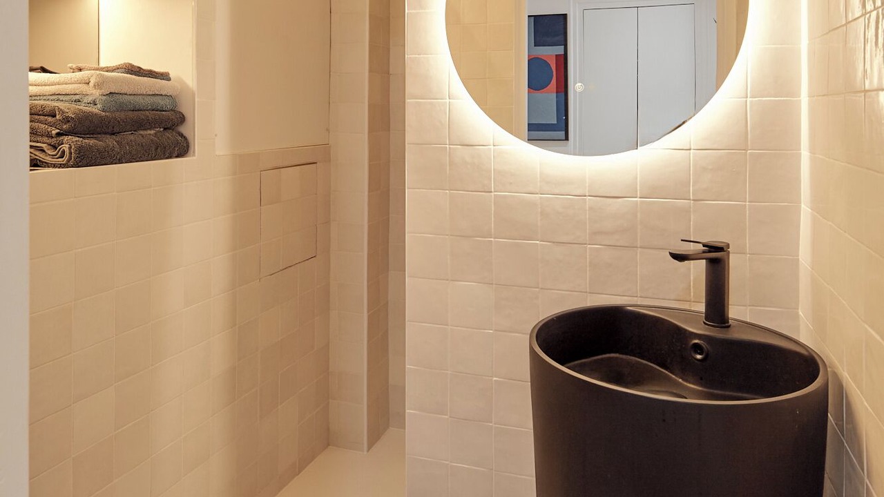 Photo of Bathroom in 8th Arrondissement