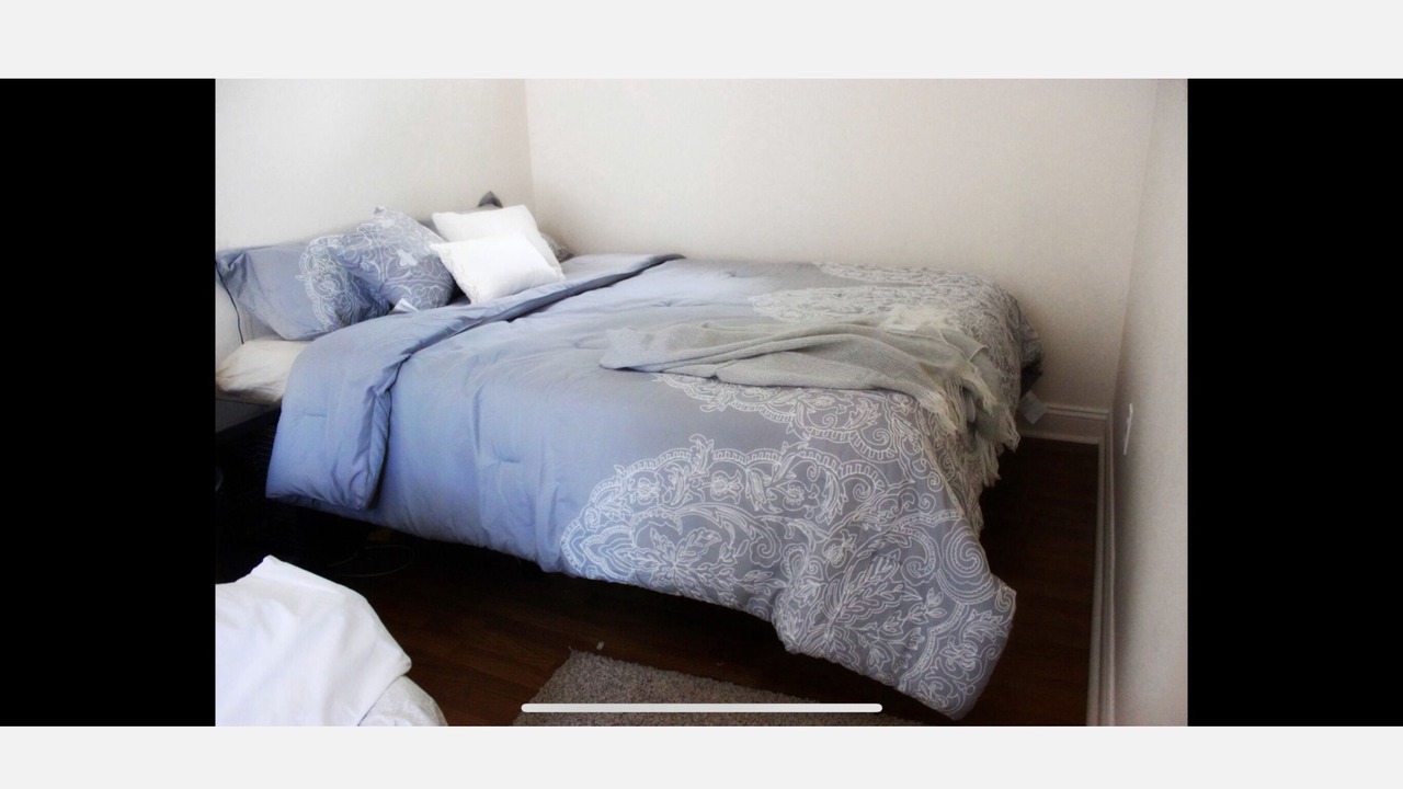 Photo of Bedroom in Dearborn Heights