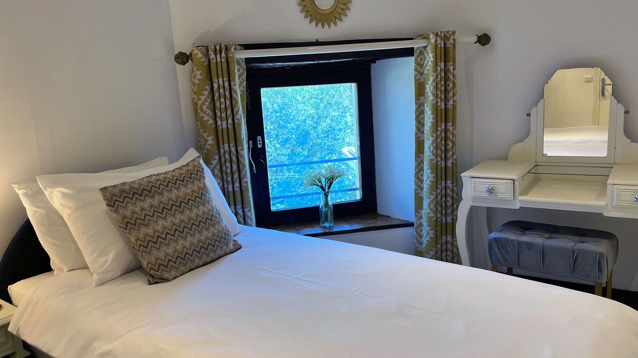 Photo of Bedroom in La Bastide-de-Bousignac