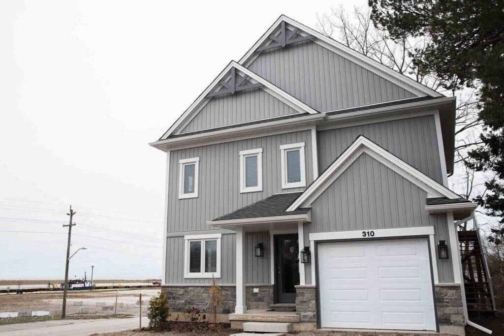 Photo of Others in Port Stanley