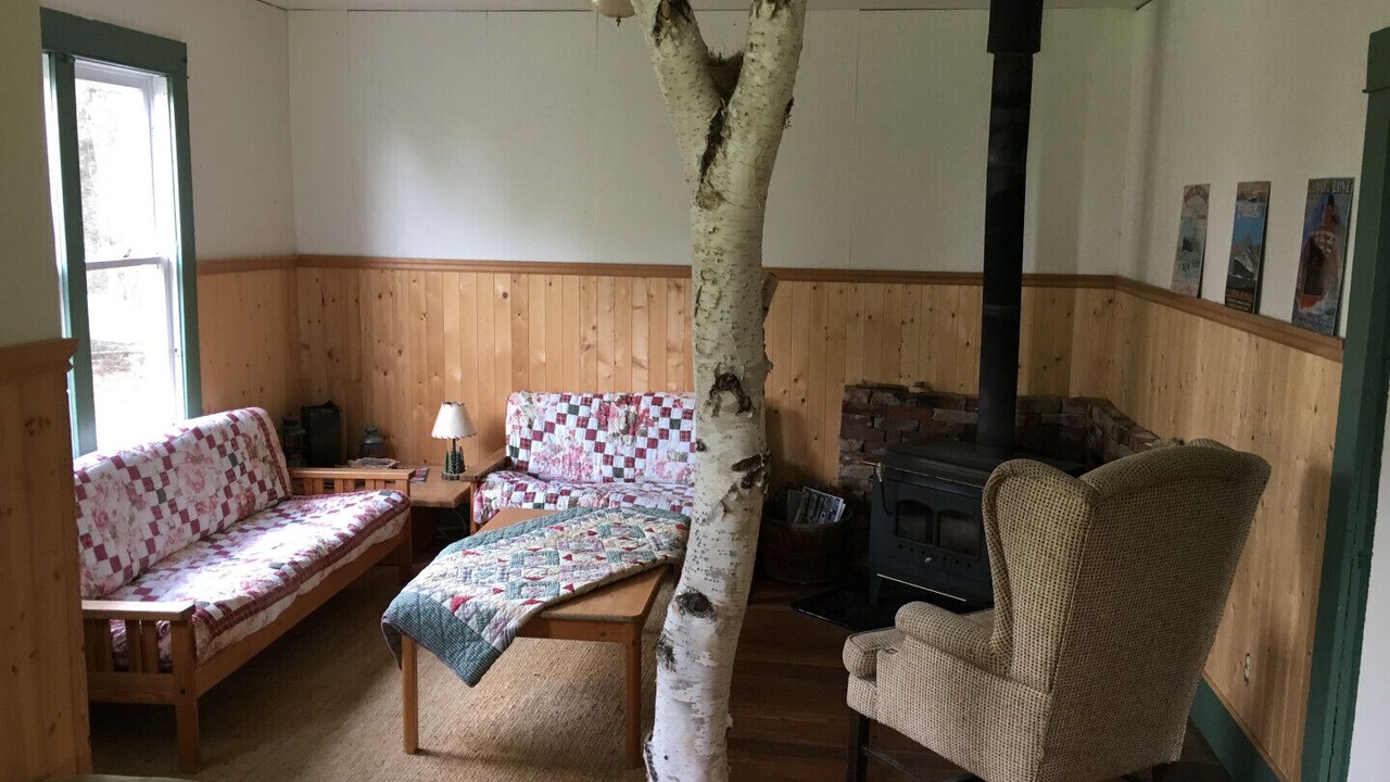 Photo of Livingroom in Division No. 7