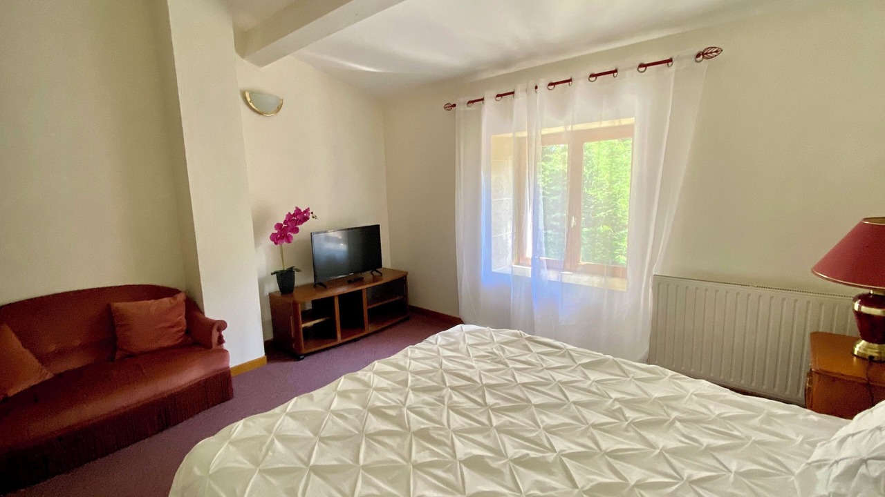 Photo of Bedroom in Saint-Christoly-de-Blaye