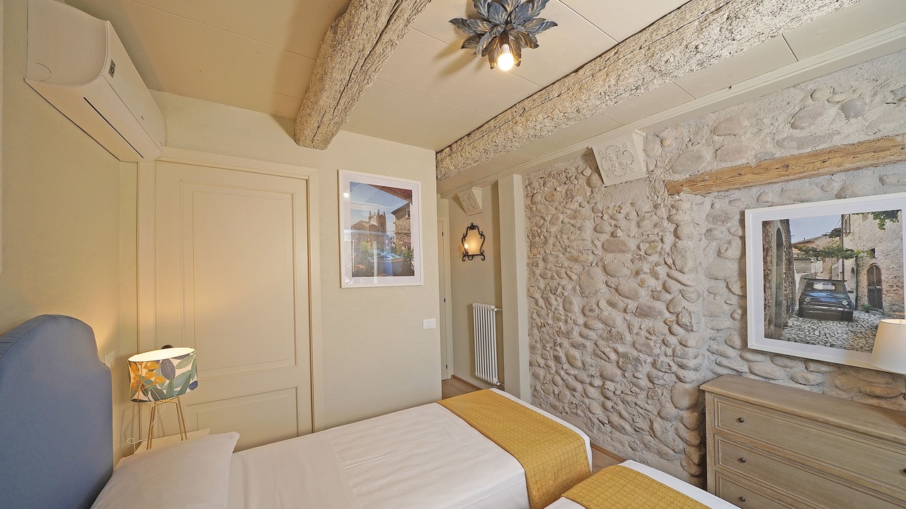 Photo of Bedroom in Calmasino