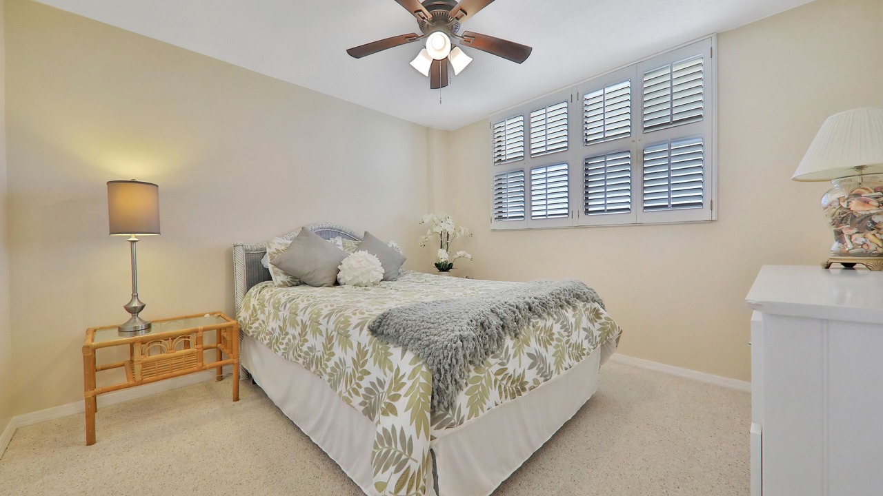 Photo of Bedroom in Crescent Beach