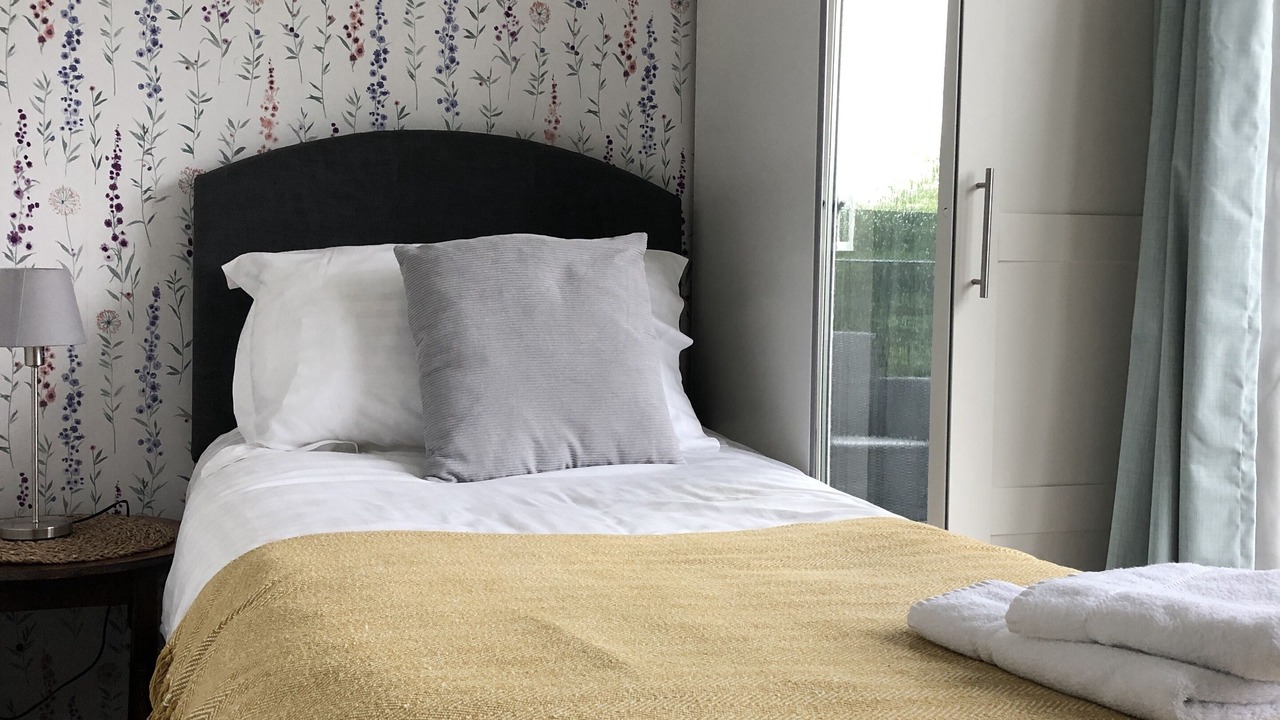 Photo of Bedroom in Crynant