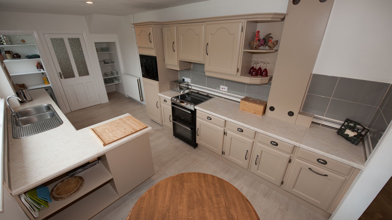 Photo of Kitchen in Crynant