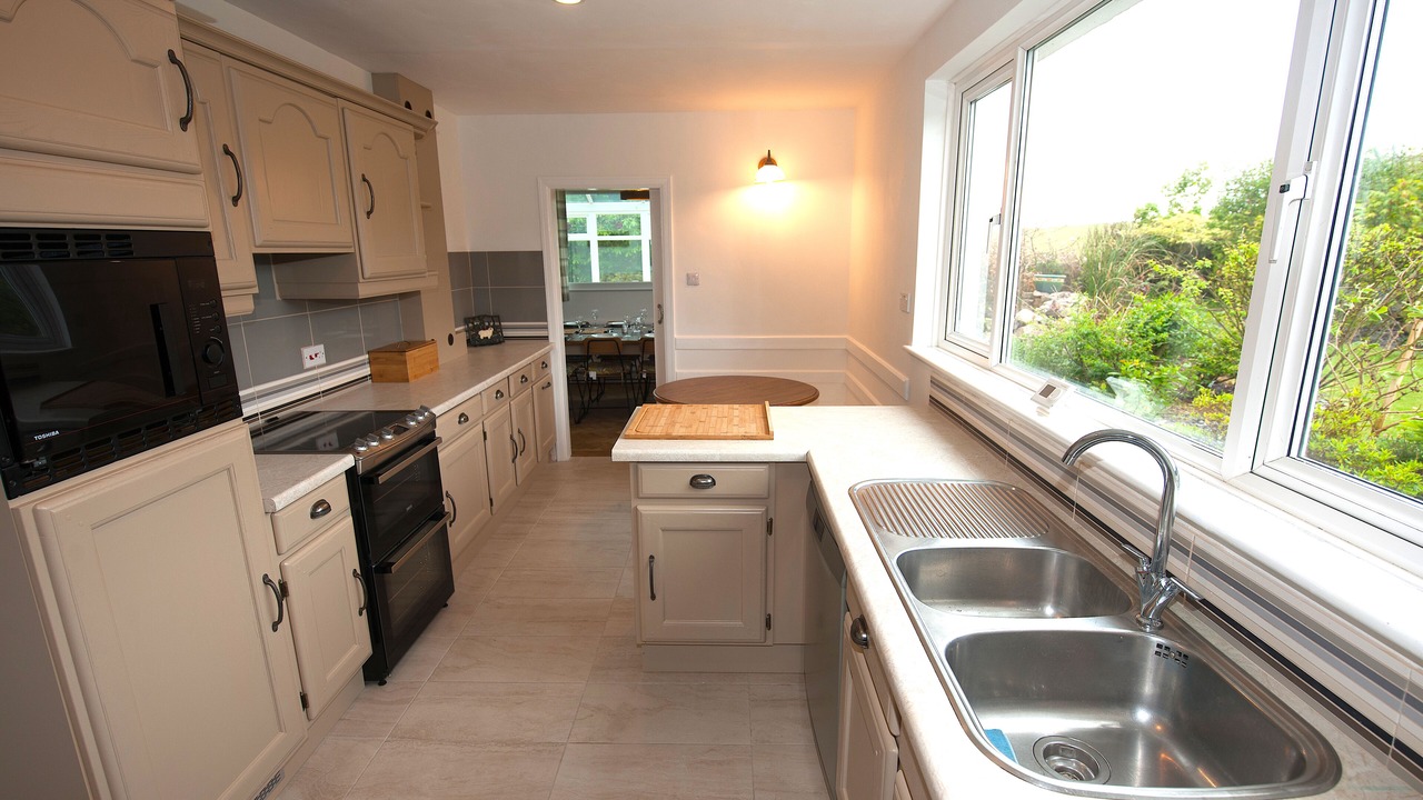 Photo of Kitchen in Crynant
