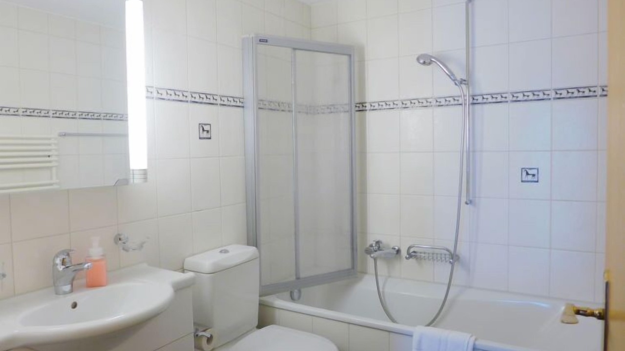 Photo of Bathroom in Murren