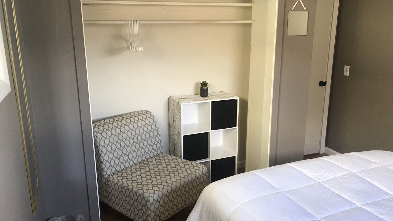 Photo of Bedroom in Franklin to the Fort